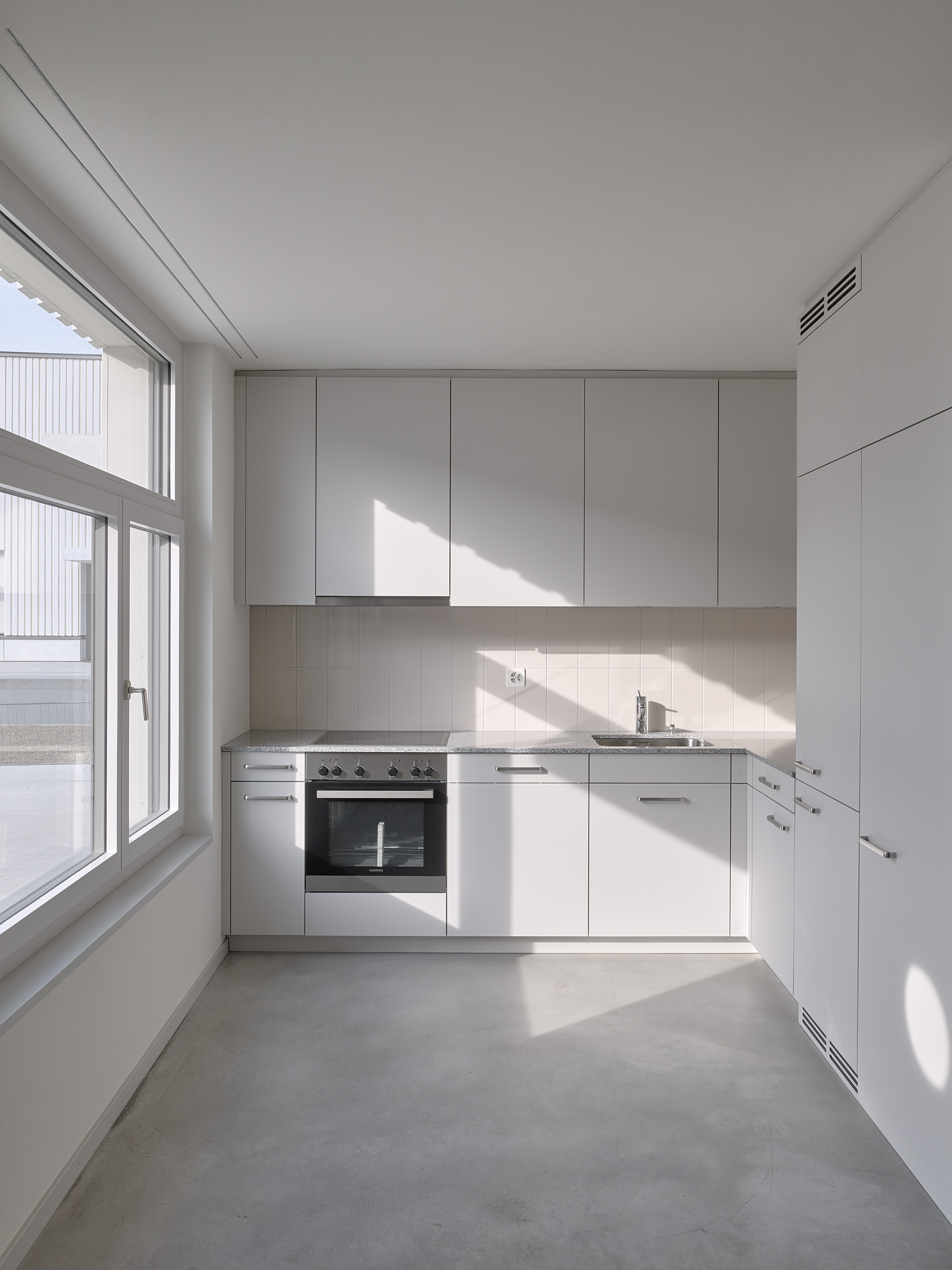 E18673 Alpa 076302 SCREEN